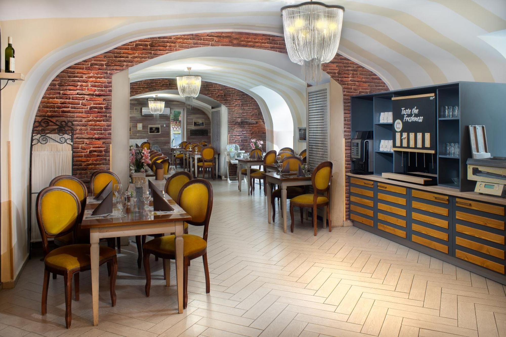 Oxigen Family Hotel Noszvaj Εξωτερικό φωτογραφία