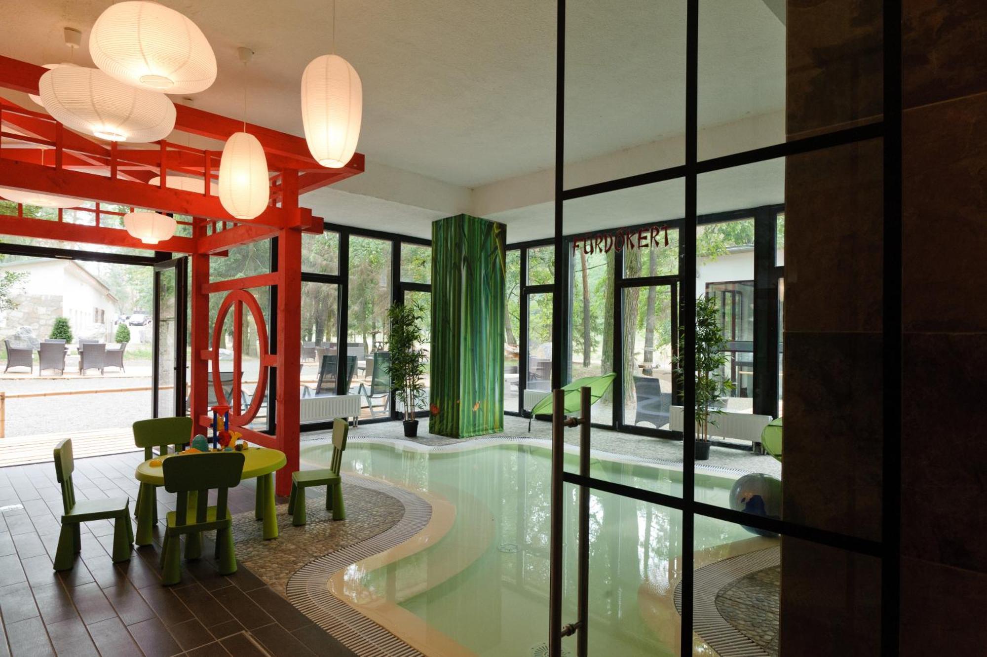 Oxigen Family Hotel Noszvaj Εξωτερικό φωτογραφία